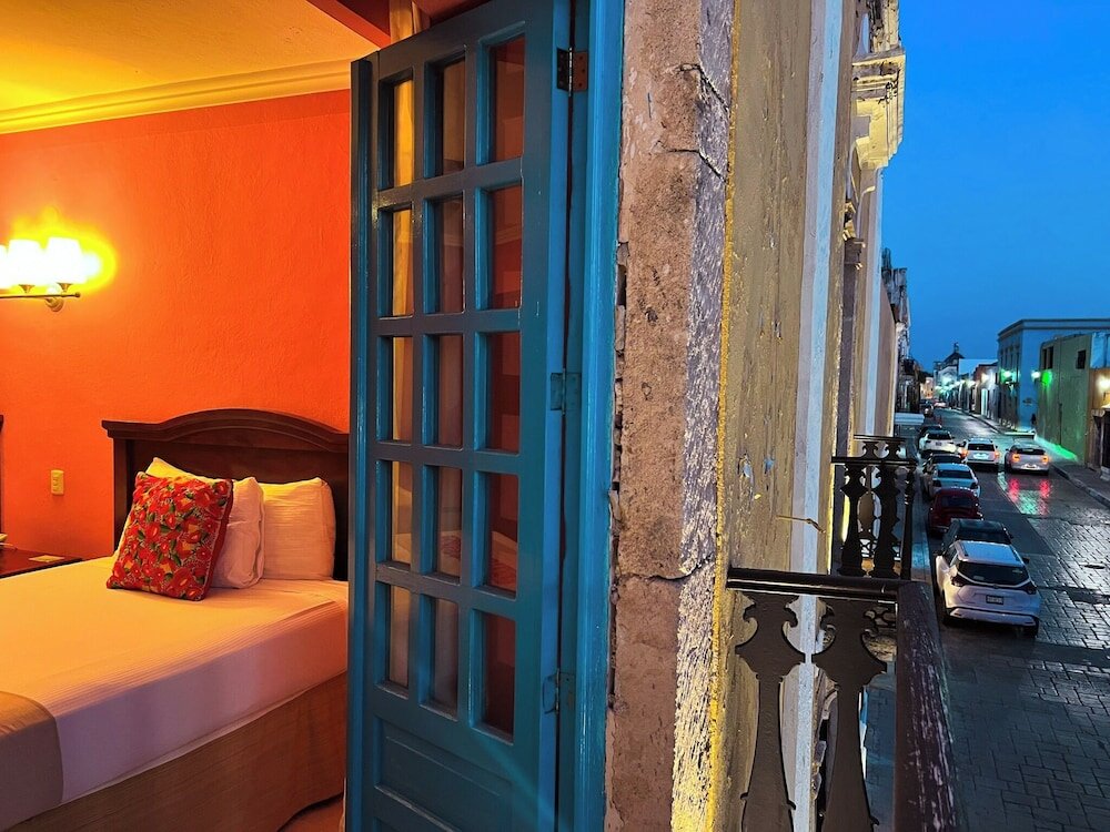 Фото Hotel Plaza Colonial