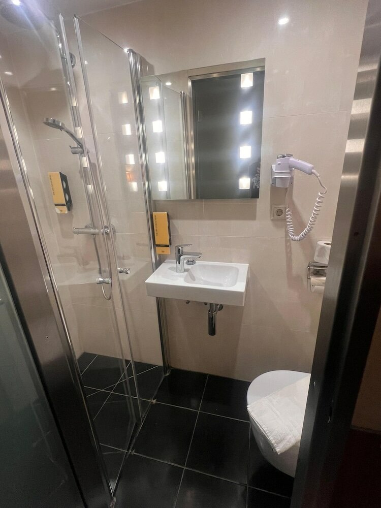 Фото Ozo Hotels Cordial Amsterdam