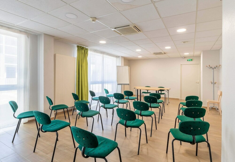 Фото B&b Hotel Lyon Centre Monplaisir