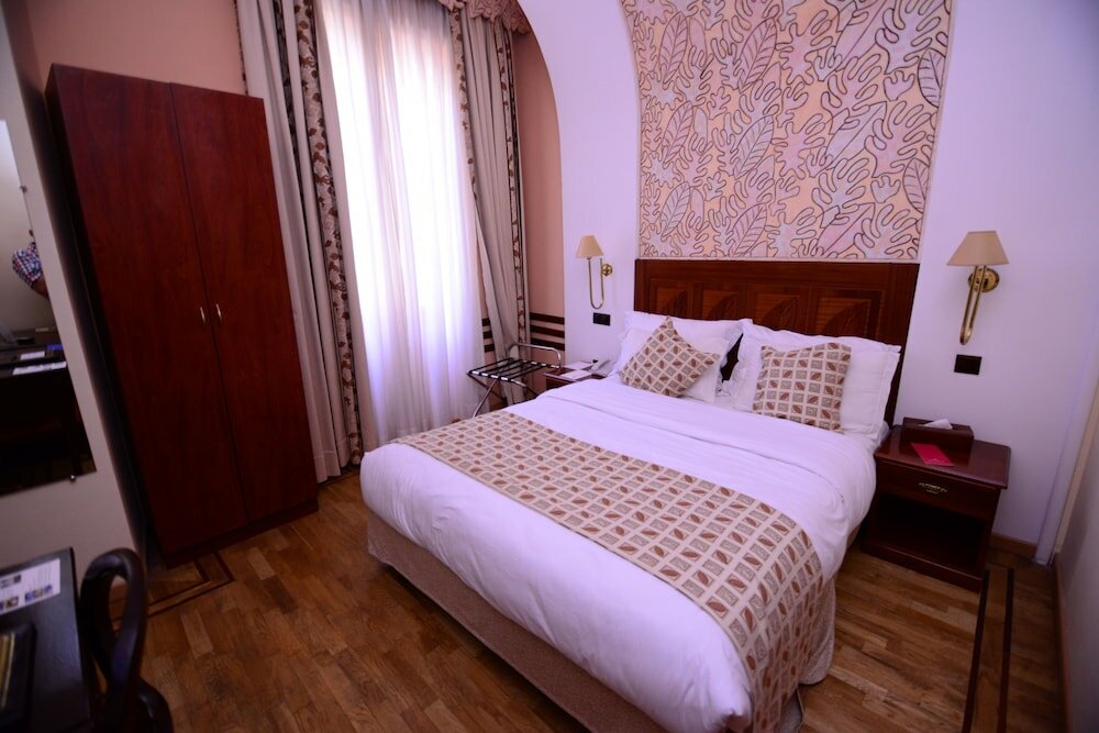 Фото Grand Hotel Villa de France