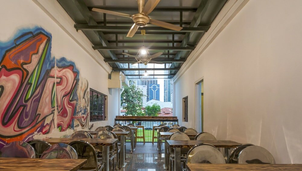 Фото Beat Arts Hostel at Chinatown