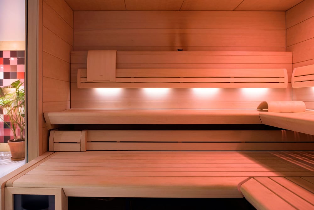 Фото Townhouse Design Hotel & SPA