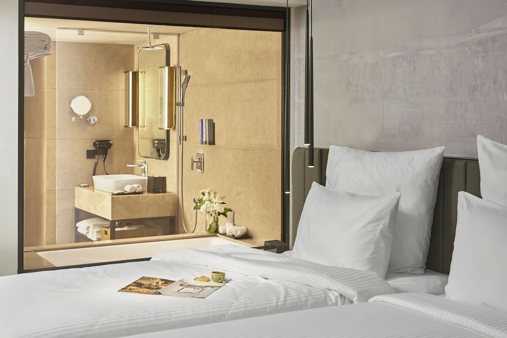 Фото Novotel Mumbai International Airport