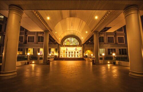 Гостиница King's Hotel Nagoya Batam на Провинции Острова Риау