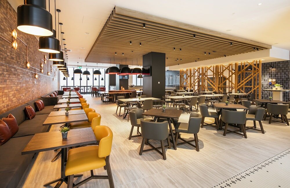 Фото Holiday Inn Express Melbourne Little Collins