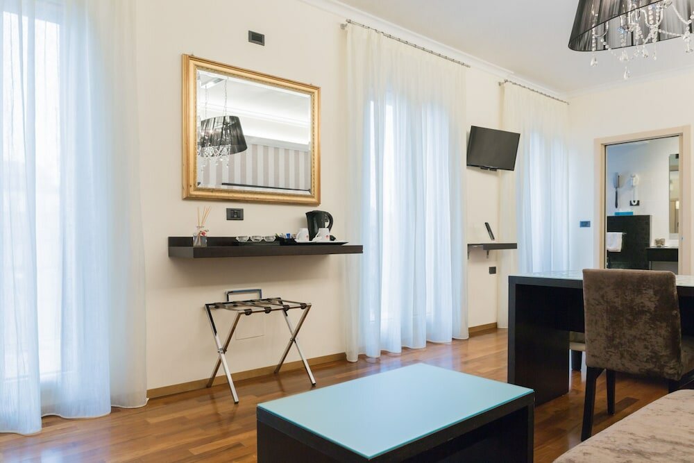 Фото Touring Hotel