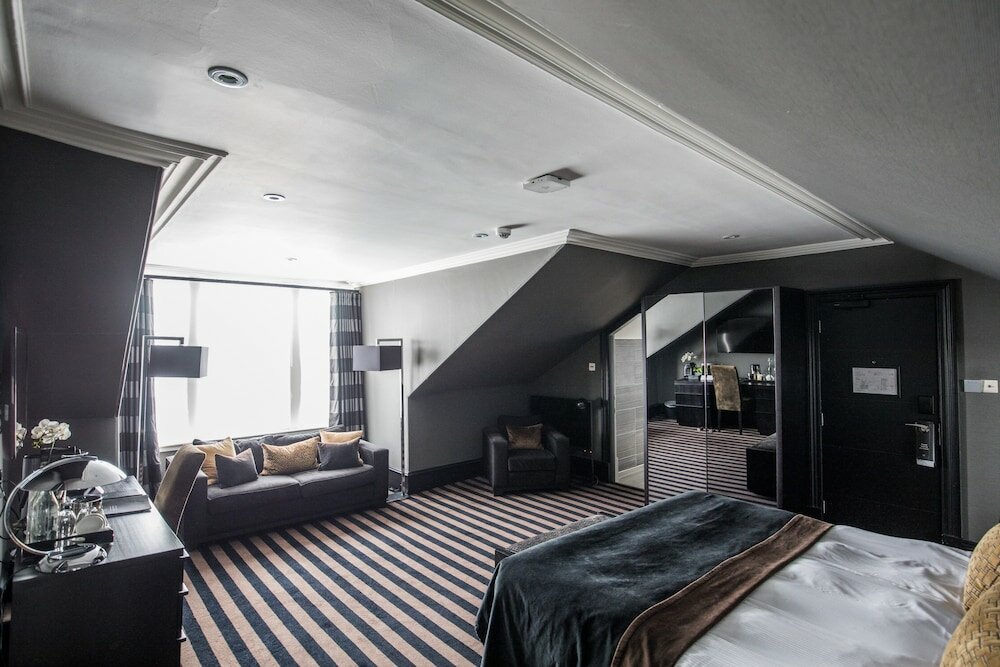 Фото The Chester Hotel