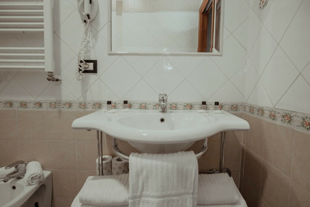 Фото Hotel Marisa