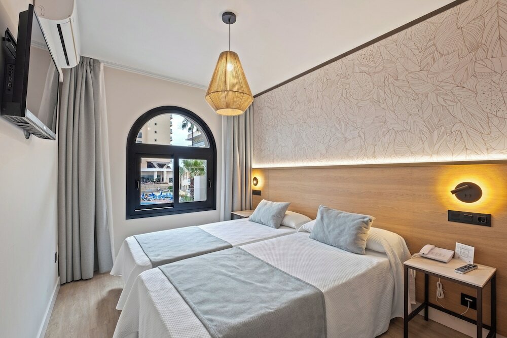 Фото Hotel Puente Real