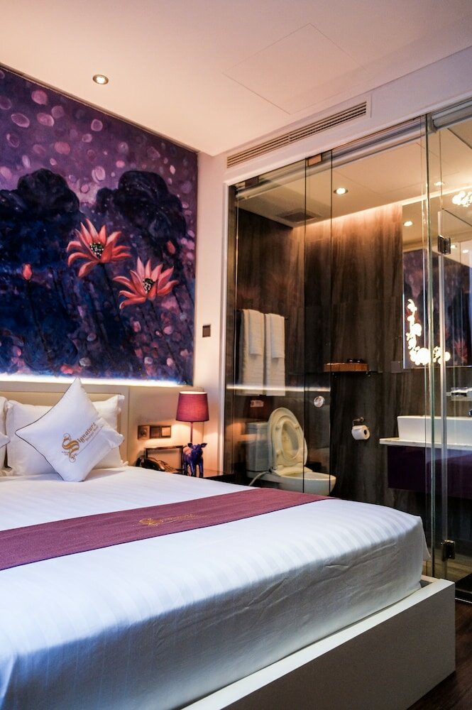 Фото Signature Boutique Hotel
