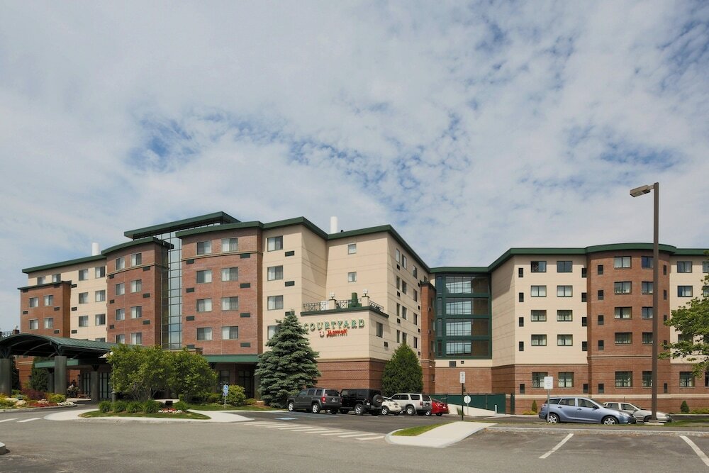 Фото Courtyard by Marriott Boston Waltham