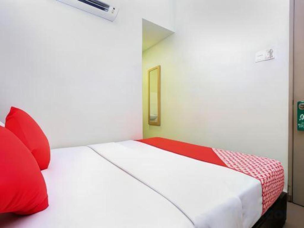 Фото Oyo 90553 Hotel 24 Seven