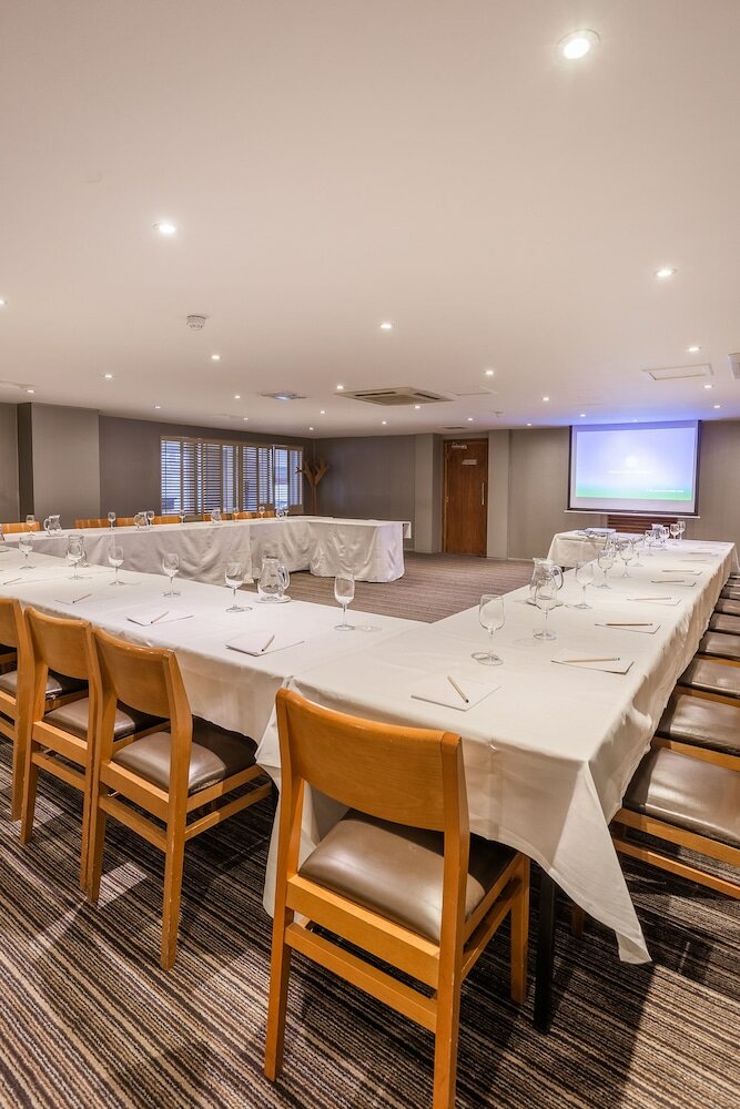 Фото Palm Court Hotel