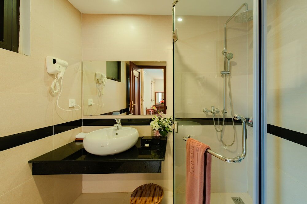 Фото Red Sun Nha Trang Hotel