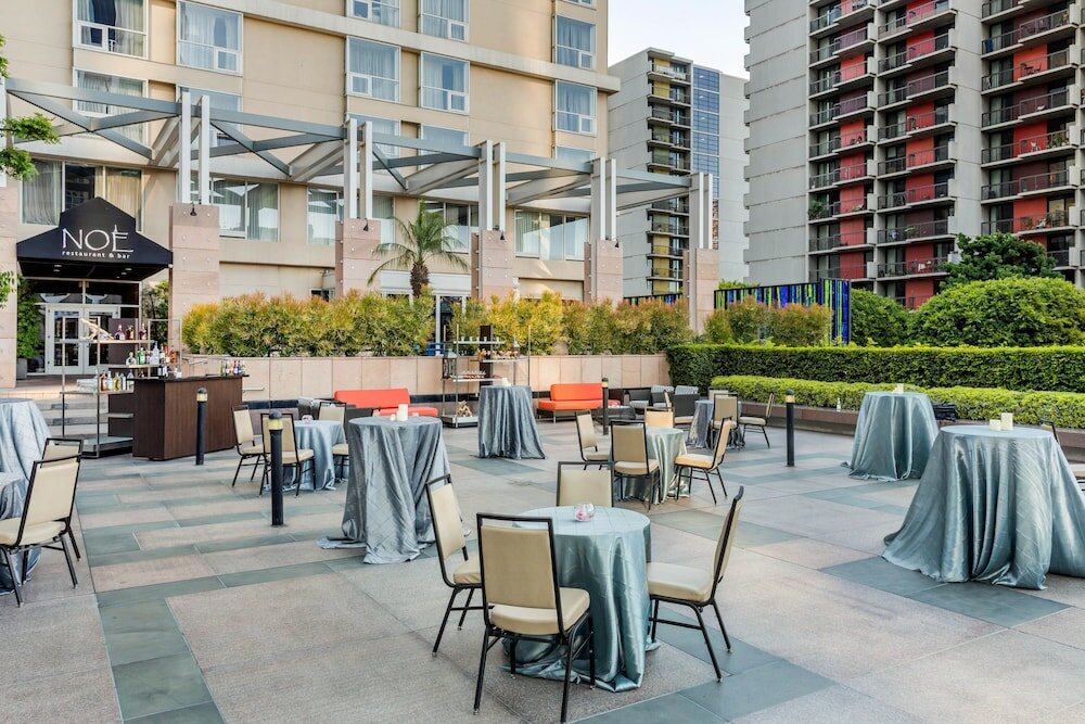 Фото Omni Los Angeles Hotel at California Plaza