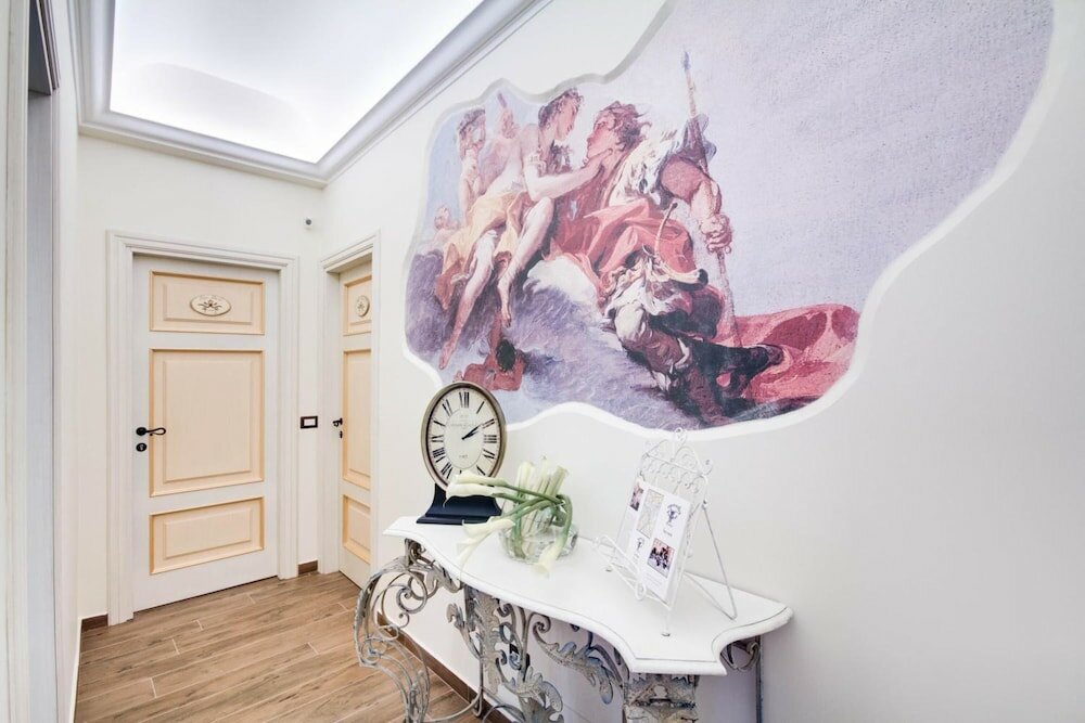 Фото Lunaria Suites Rome