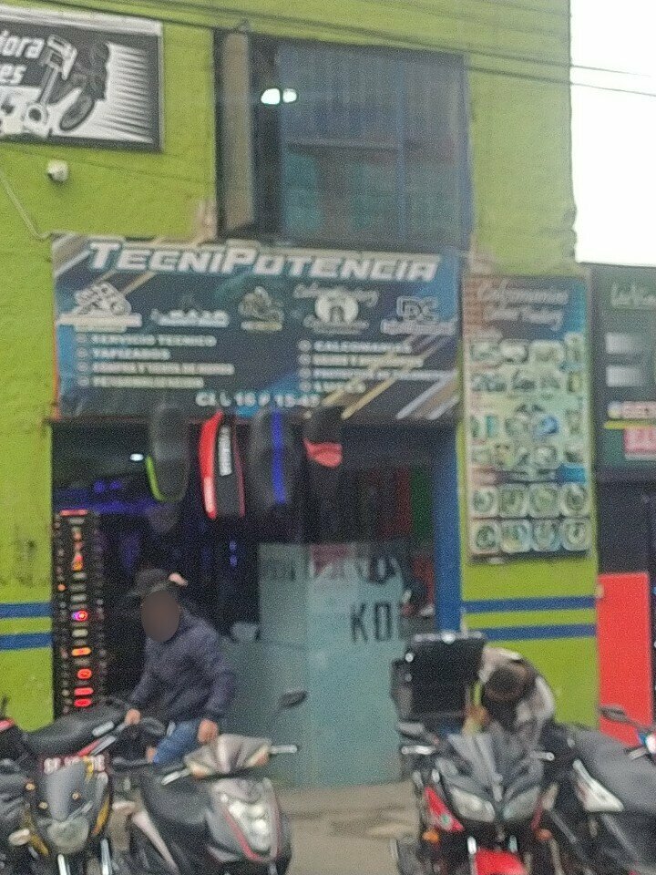 Car service, auto repair Calcomanías flacas factory, Bogota, photo