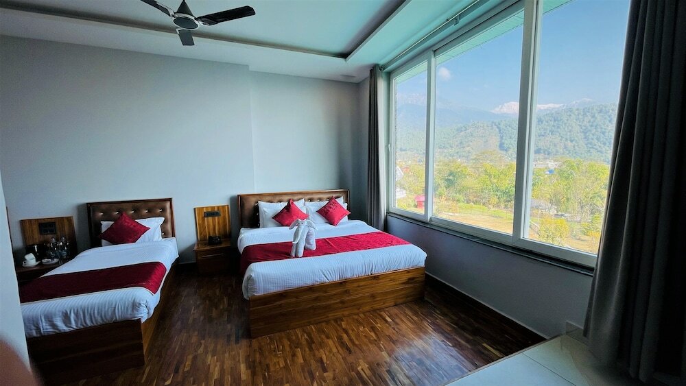 Фото Sterling Banquet and Hotel