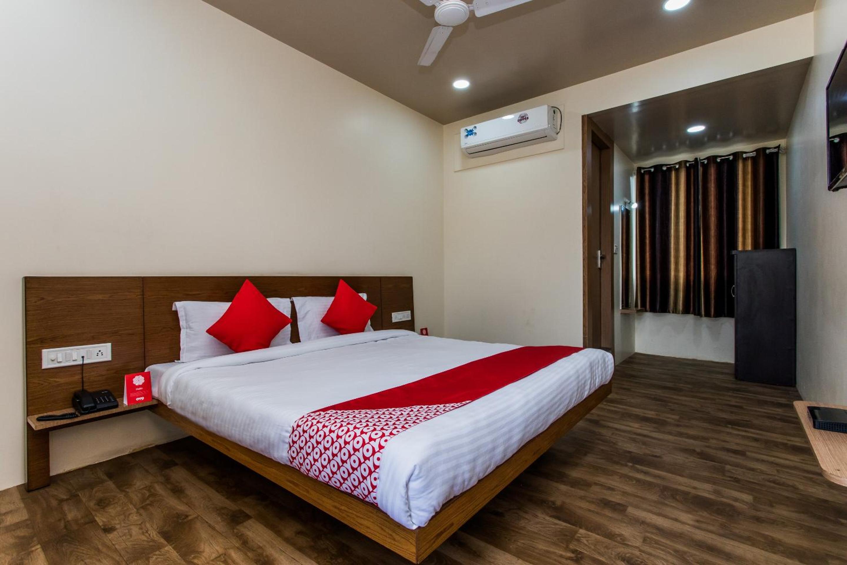 Фото Oyo 11929 Hotel Ridhi Sidhi