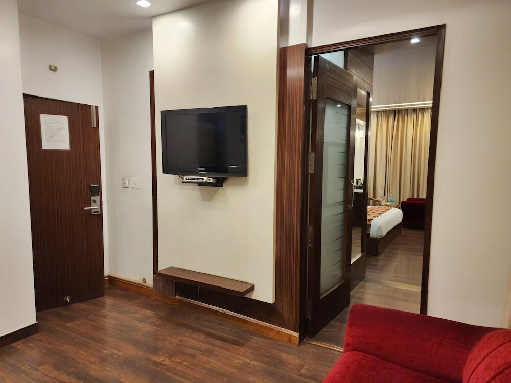 Фото Hotel Surya