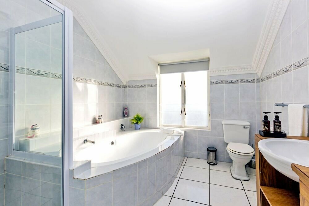 Фото Holiday Guesthouse Langebaan