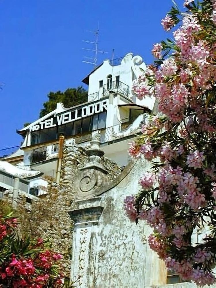 Фото Hotel Vello d'Oro