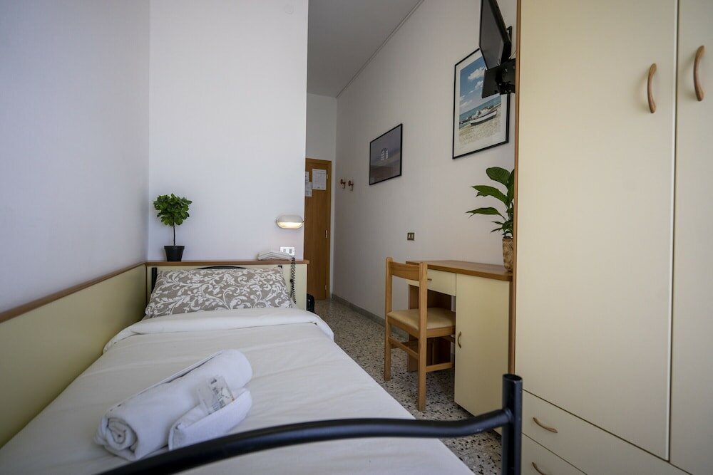 Фото Hotel Mamy