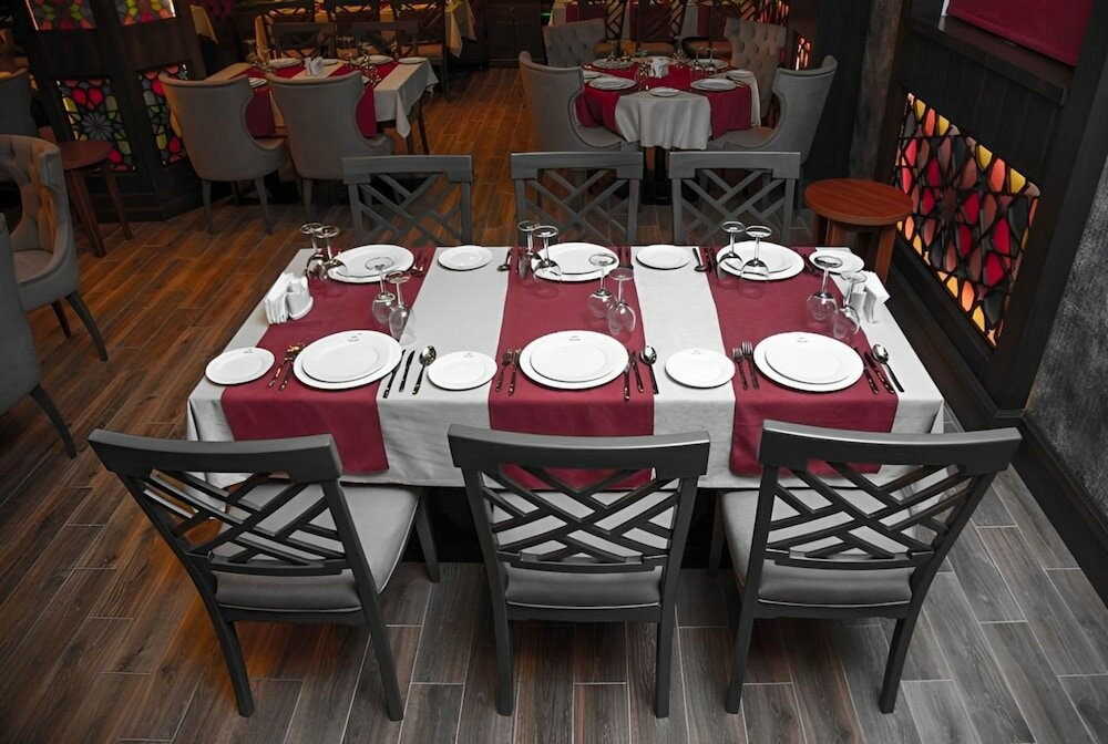 Фото Macara Sheki City Hotel