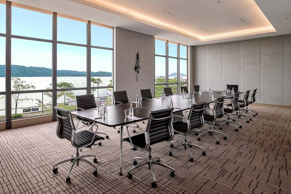 Фото Kota Kinabalu Marriott Hotel