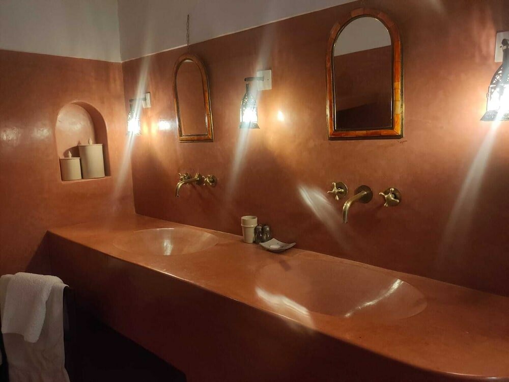 Фото Riad Marelia