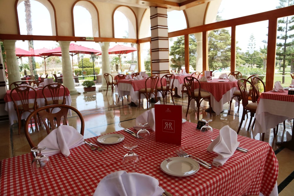 Фото Le Royal Hotel Hammamet