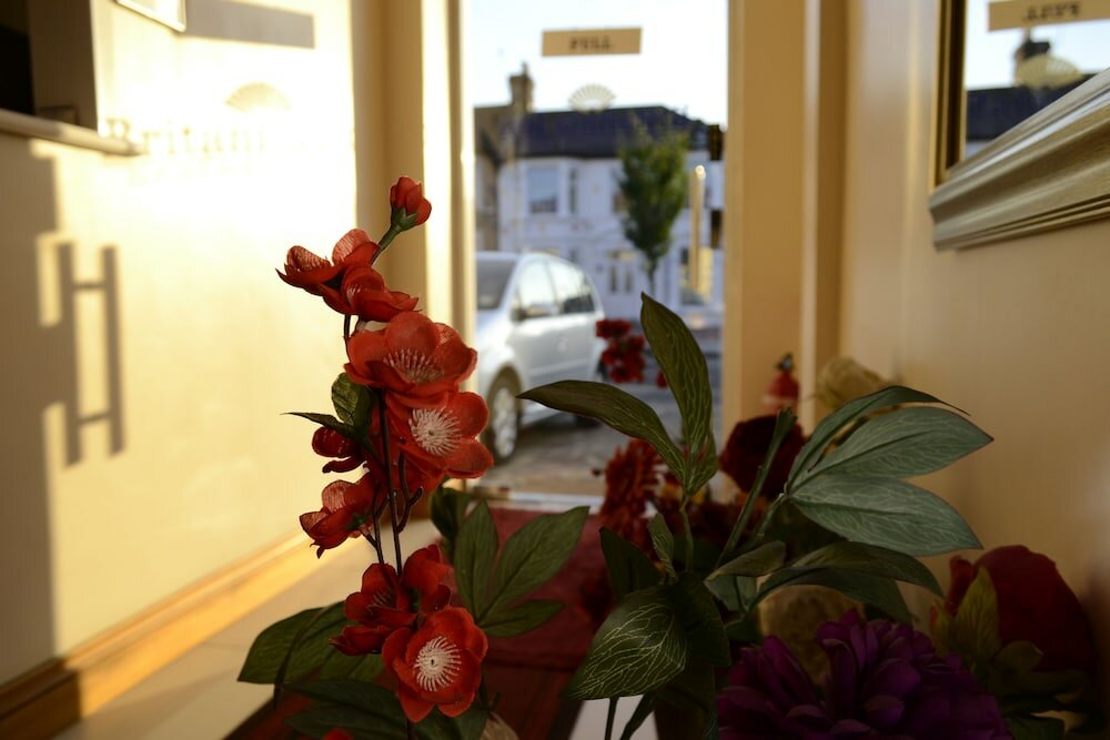 Фото Britannia Inn Hotel