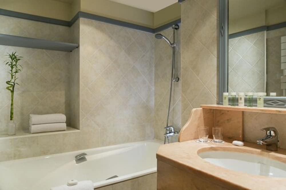 Фото Castel Marie Louise