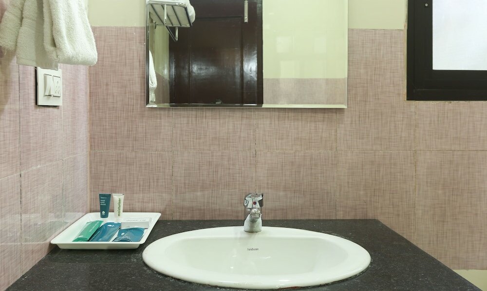 Фото Treebo Trend Roshan House