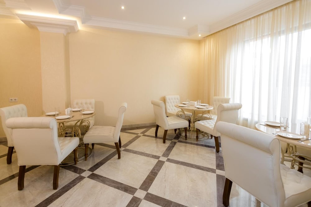 Фото Отель Orchid