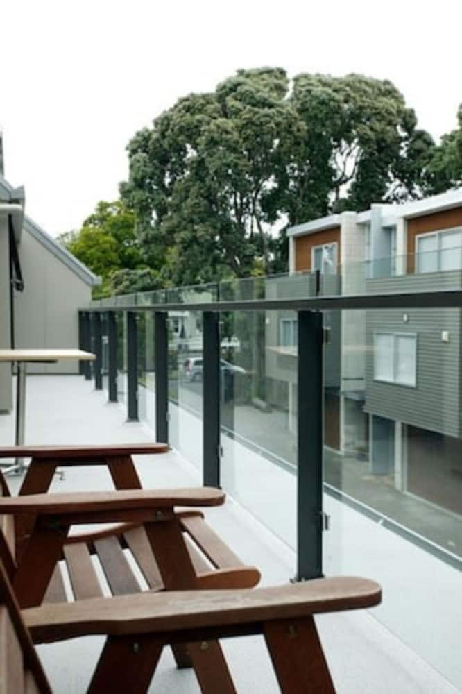 Фото Quality Suites Alexander Inn