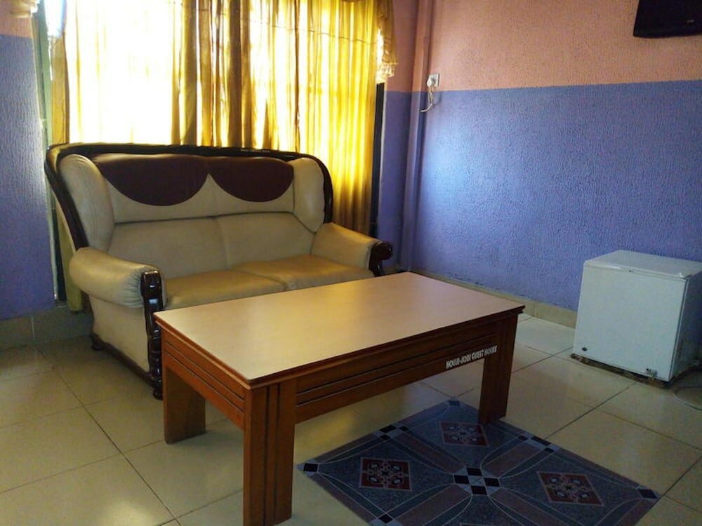Фото Holla-Jobi Guest House