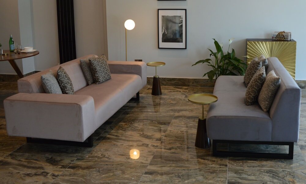 Фото Q8 Boutique Hotel