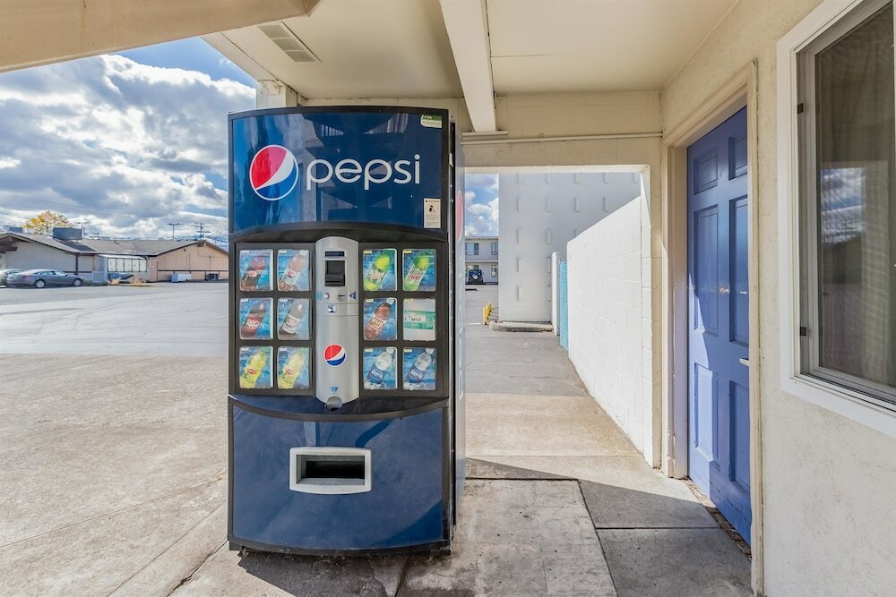 Фото Motel 6 Beaverton Or