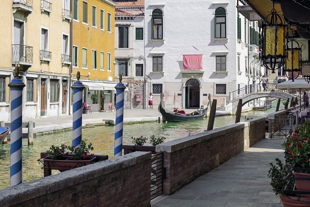 Фото Hotel American Dinesen