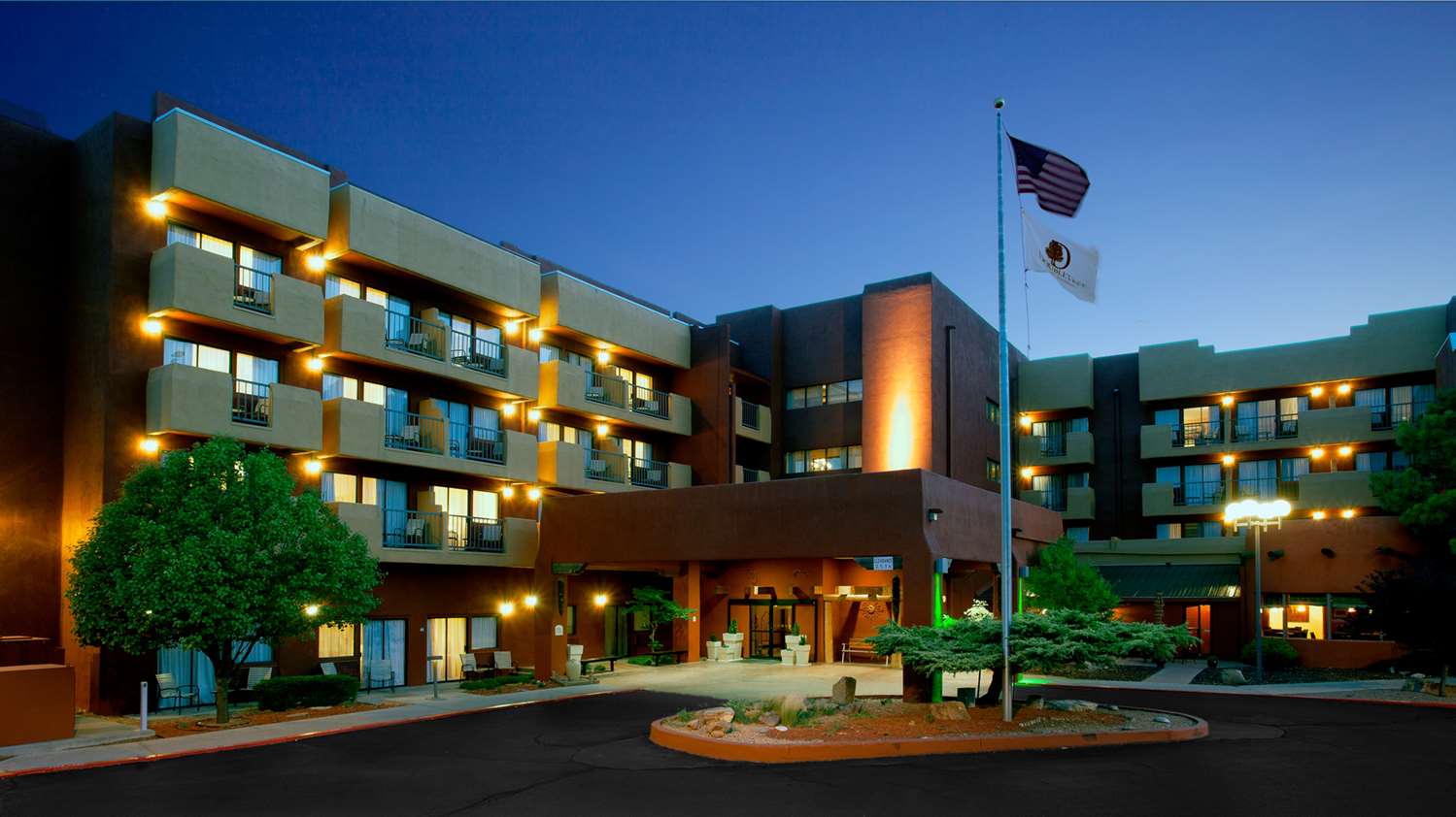 Фото DoubleTree by Hilton Hotel Santa Fe
