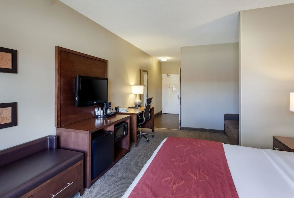 Фото Comfort Suites University