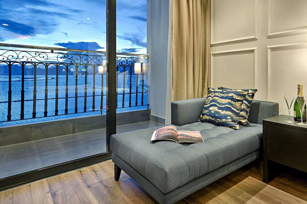 Фото Wyndham Danang Golden Bay