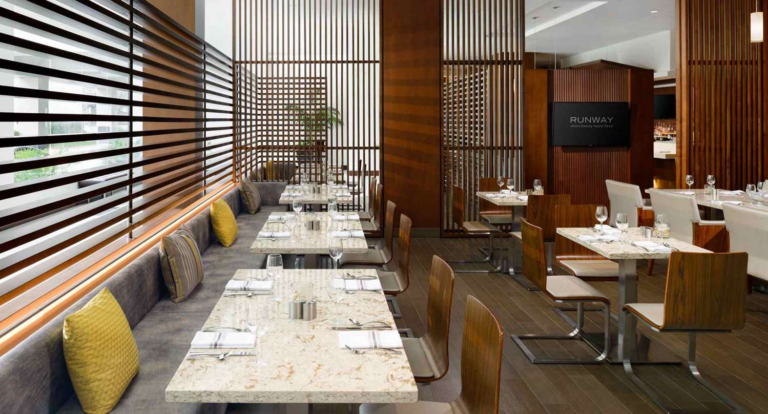 Фото Hilton Woodland Hills/Los Angeles