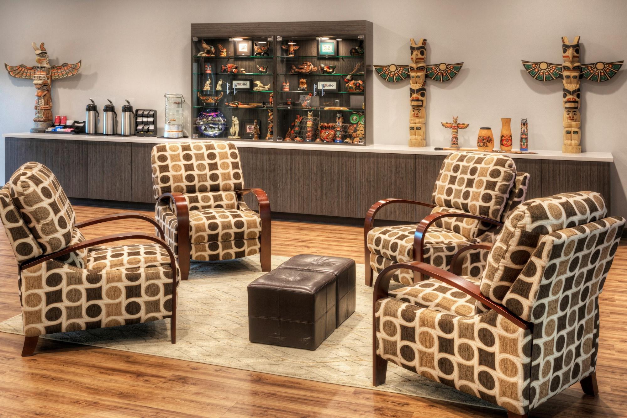 Фото Totem Hotel and Suites