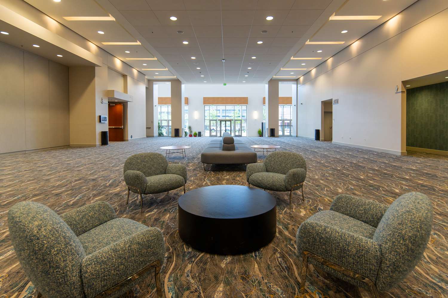 Фото Doubletree by Hilton Cedar Rapids Convention Complex