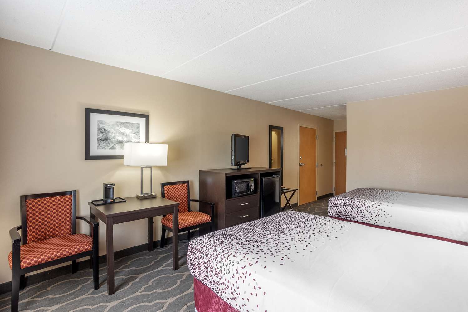 Фото Best Western Inn At Blakeslee-pocono