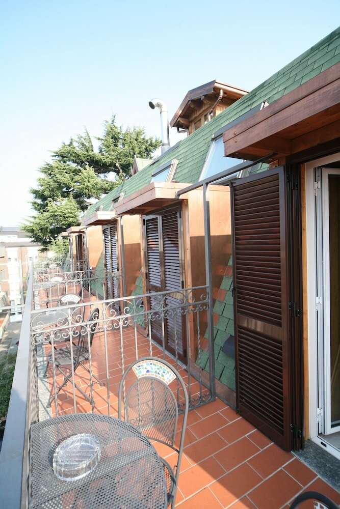 Фото Hotel Ungheria Varese 1946