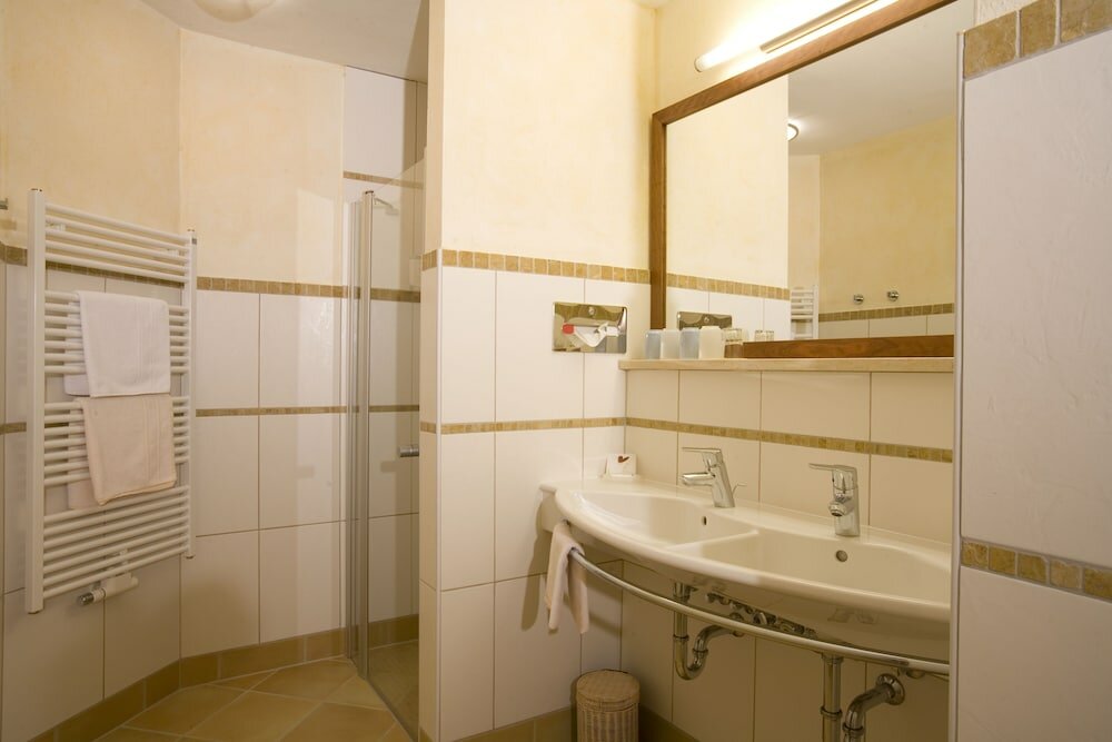 Фото Hotel Sallerhof