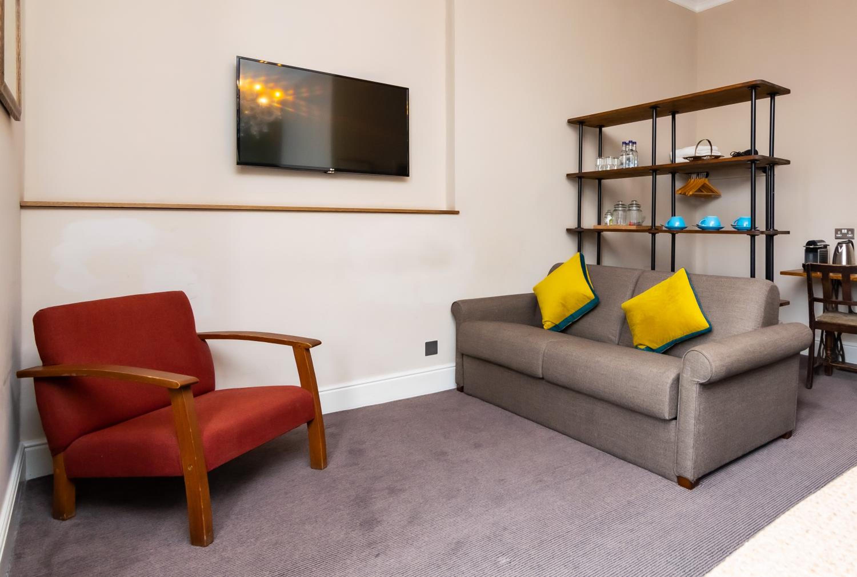 Фото Kew Gardens Hotel